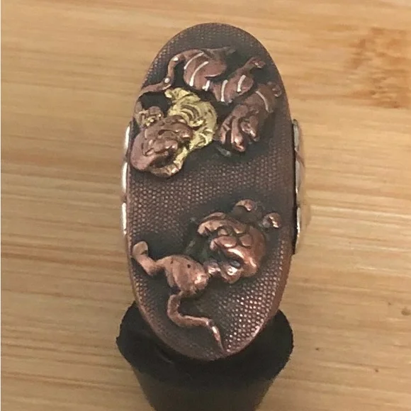 $365 Japanese Vintage Sword Fitting Estate Ring  Size 6  No Marks - Picture 5 of 7